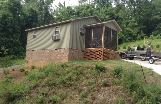 Cozy cabin on Lake Guntersville, Alabama