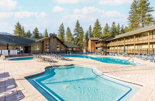 Cozy Club Wyndham South Shore, 2 Bedroom Deluxe Suite