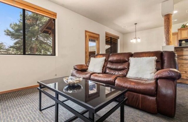 Cozy condo in Central Payson
