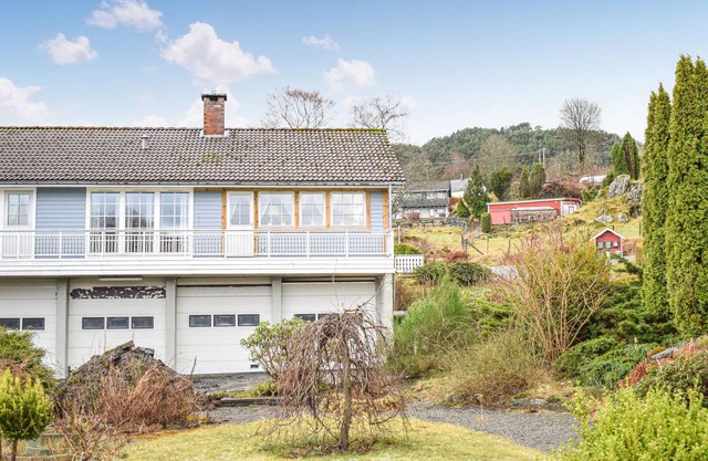Cozy cottage in the heart of the Norwegian fjord world.