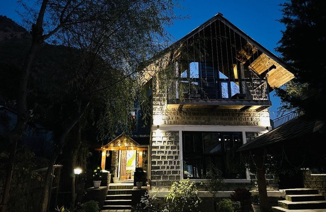 Cozy Cottage in Utopia Dharamkot Mcleodganj