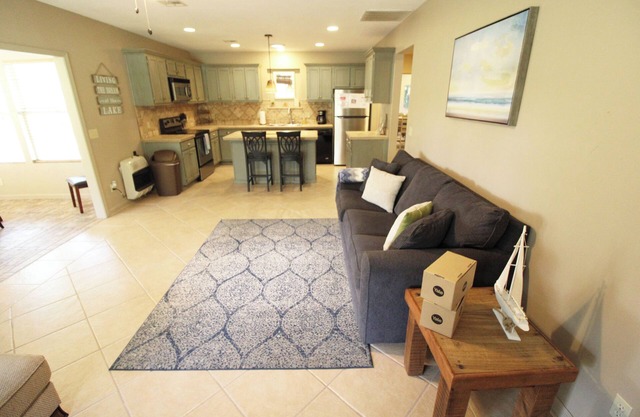 Cozy Cove Grand Lake Home - Near cove with ramp