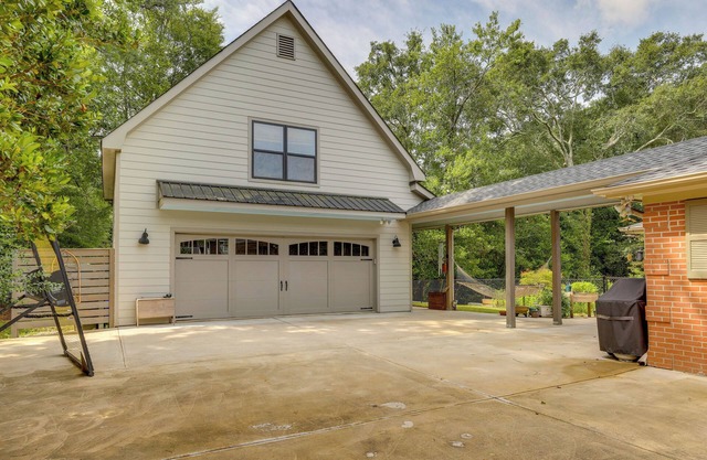 Cozy Covington Studio Rental Near Historic Square!