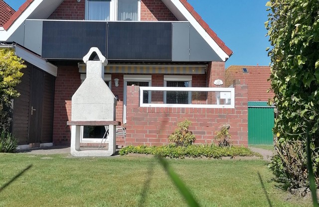 Cozy family-friendly holiday home with Wi-Fi, bicycles and cot