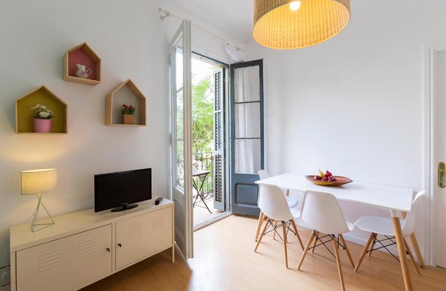 Cozy Flat With Unbeatable Views to Sagrada Familia