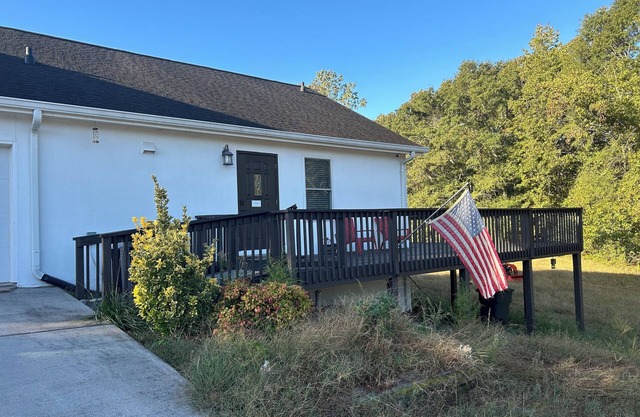 Cozy Guest Suite on working farm