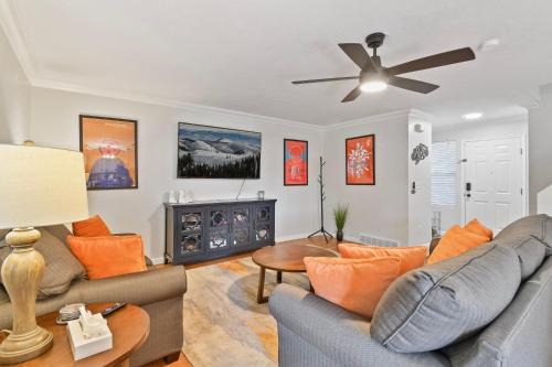 Cozy Heber getaway pet ok sleeps 9 BBQ firepit