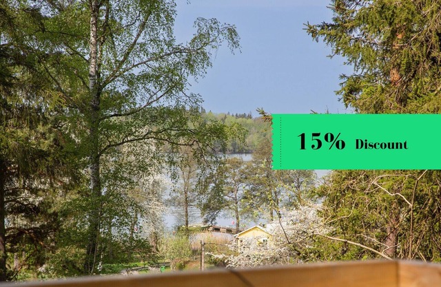 Cozy holiday home with a lake view on Ekerö/Färentuna | SE13007