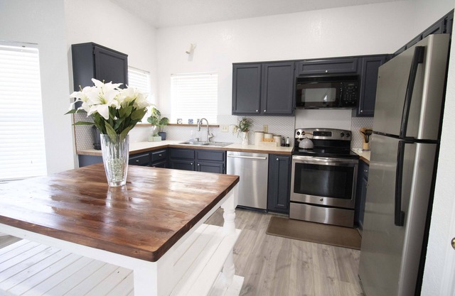 Cozy home in a quiet neighborhood 15 mins from DFW airport