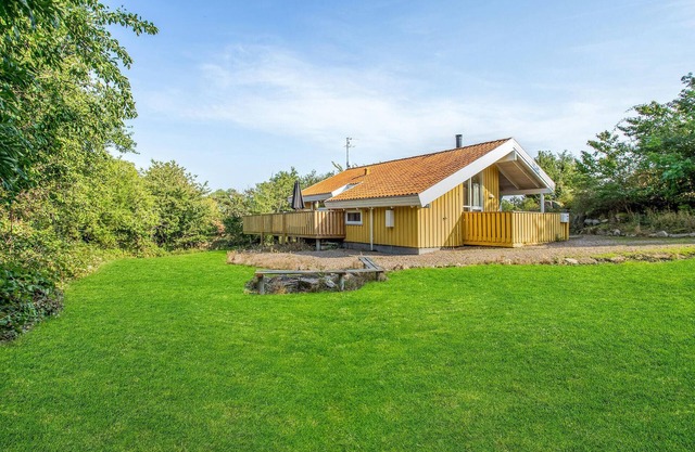 Cozy home in Allinge with kitchen