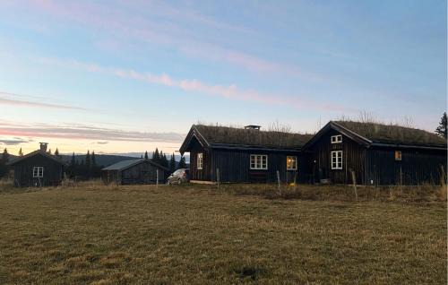 Cozy Home In Fåvang With Wifi