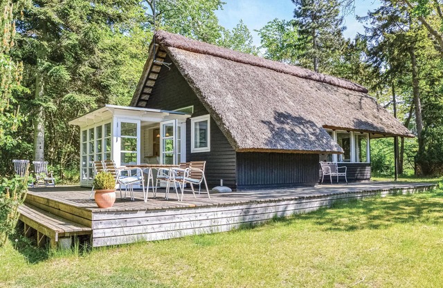 Cozy home in Græsted with WiFi