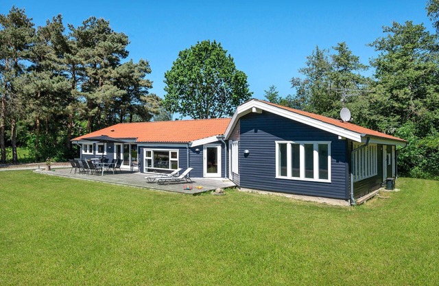 Cozy home in Græsted with sauna