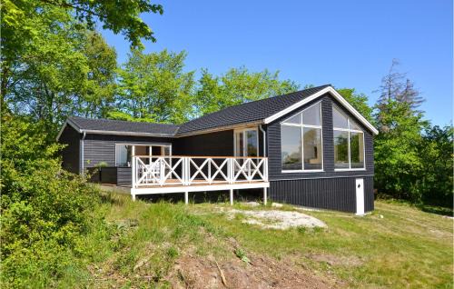 Cozy Home In Hundested With Wifi