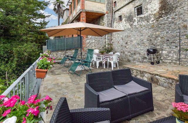 Cozy home in Limano with WiFi