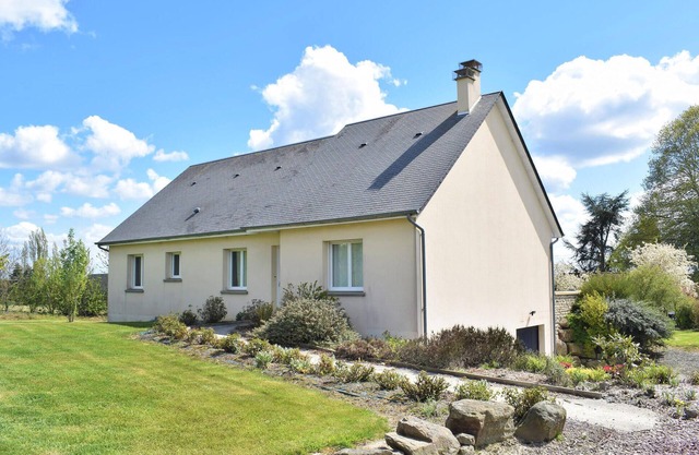 Cozy home in Montchamp with kitchen