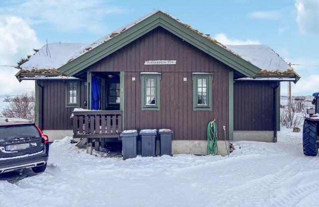 Cozy home in Rørvik with Wi-Fi