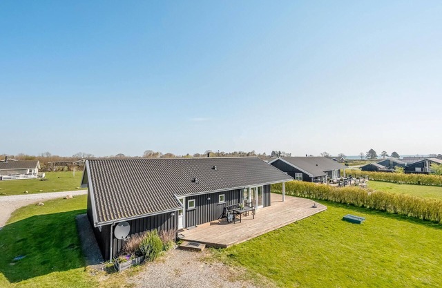 Cozy home in Rudkøbing with WiFi