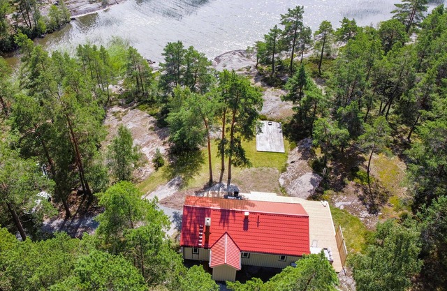 Cozy home in Säffle with lake view