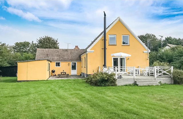 Cozy Home In stermarie With Kitchen