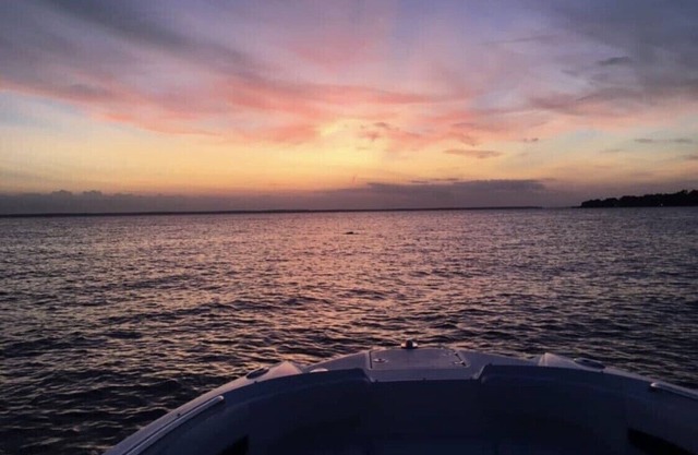 Cozy Home on the Lake