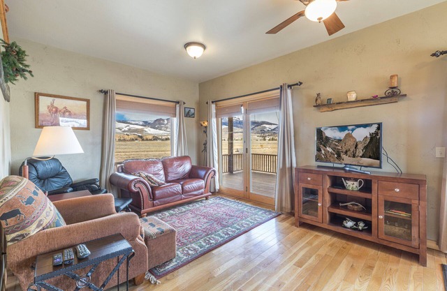 Cozy Home-Spectacular Mountain Views/ATVs Welcome