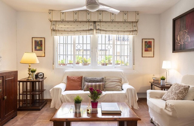 Cozy house with courtyard in the heart of Granada