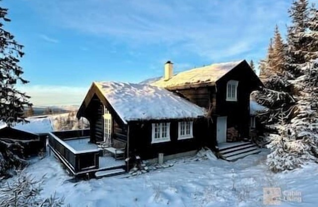 Cozy log cabin in Hafjell with ski in/ski out, sauna and view