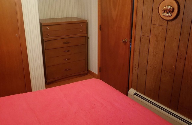 Cozy Northern Maine retreat. All the amenites of home. See the Solar Eclipse!