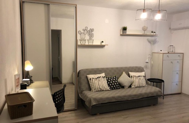 Cozy Place 47-Self check in & out-HBO MAX