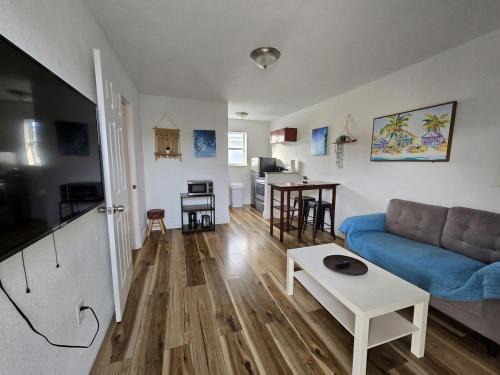 Cozy Place Near Design District - 4