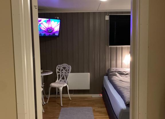 Cozy & private room in the middle of Lofoten