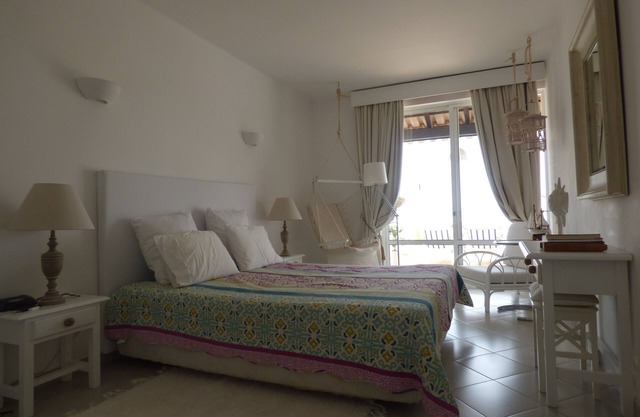 COZY & QUIET with magnificent view of the Atlantic Ocean and 5 min from the beach