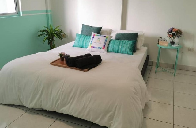 Cozy Residence Damansara next to IKEA, CURVE, Empire Damansara