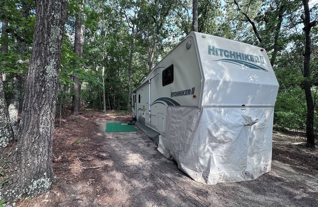 Cozy RV with WiFi and AC in charming Aiken