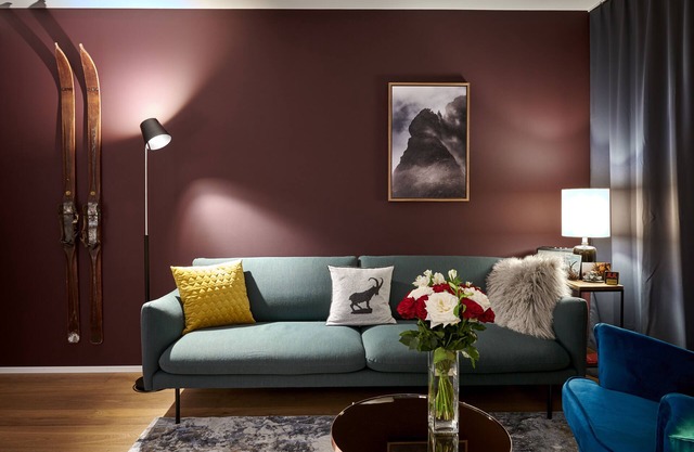 Cozy Ski in/out hideaway next to the slopes and cablecar