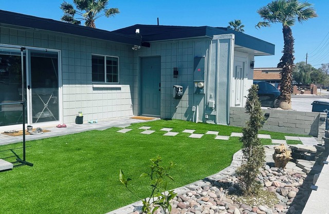 Cozy studio in Las Vegas with private access