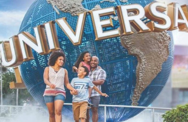 Cozy Suites is near many theme parks, public golf clubs, beaches, and dining.