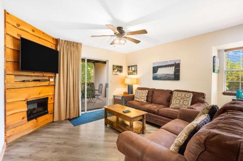 Cozy Timbers - Charming Condo for 6 with Resort-style Amenities