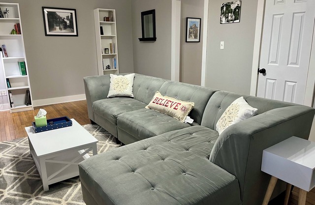 COZY 'West End' Plattsburgh Home