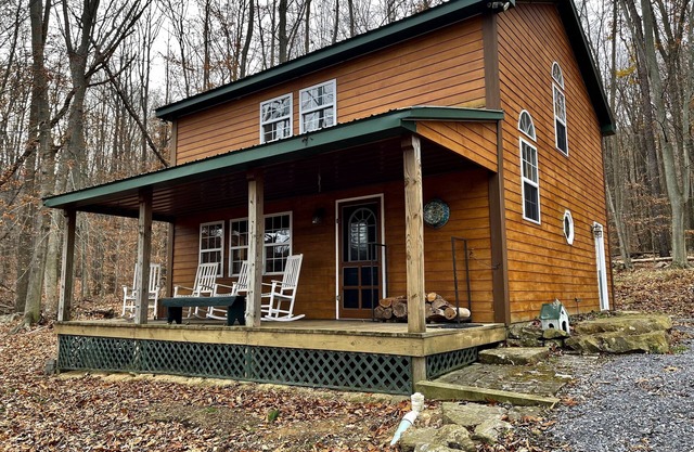 Creekside Cabin Vacation Rental