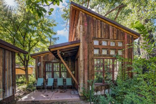 Creekside Guest Cottage - 61 E 200- 1 Bed