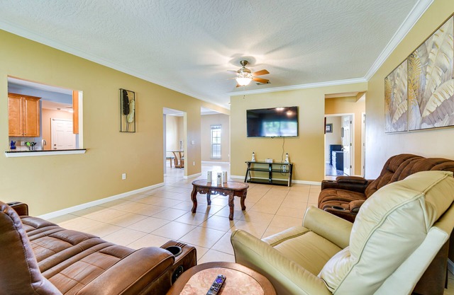 Crestview Vacation Rental: Day Trip to Destin!