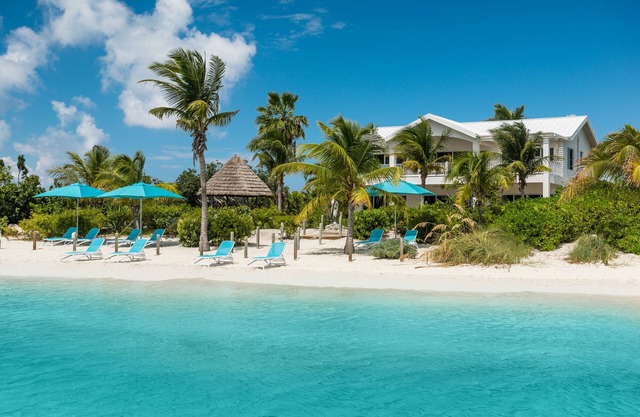 Crystal Sands BEACHFRONT Villa! Private pool! Best Value! Special Fall Discounts