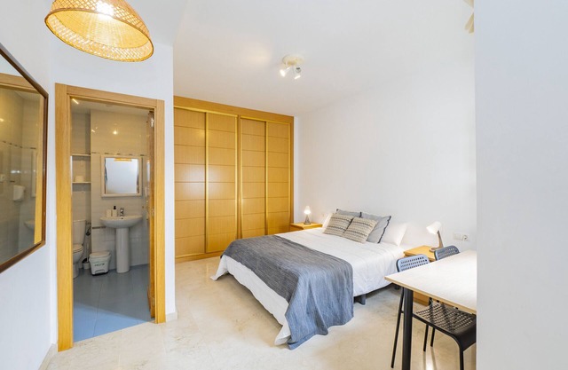 Cubo's Apartamento San Rafael Malaga/center/air conditioning/free wifi