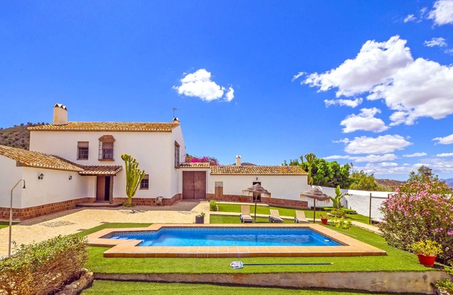 Cubo's Casa Rural Las Caballerias/private pool/free wifi/BBQ