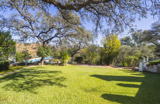 Cubo's Quinta de los Cisnes & minigolf included/private pool/free wifi/relax