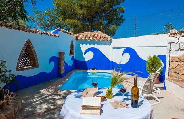 Cueva de Lola Hinojares by Ruralidays