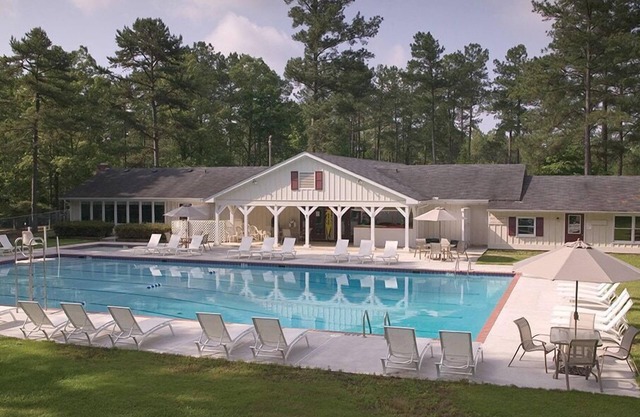 CW Villas at Fairfield |1BR/1BA King Balcony Suite