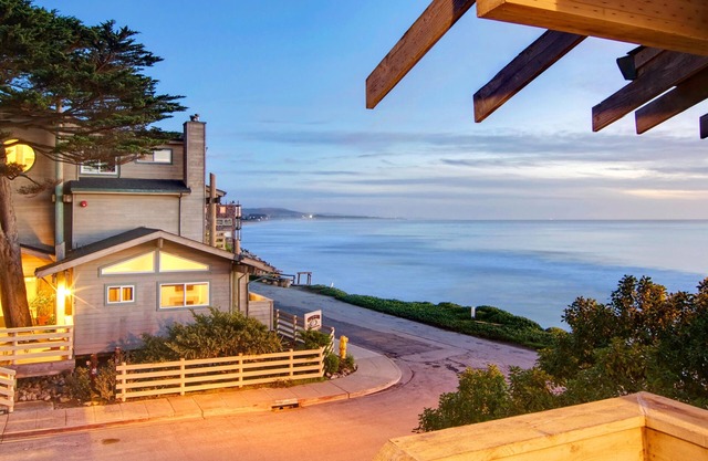 Cypress Inn On Miramar Beach